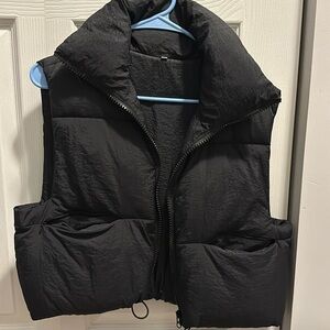 Cropped puffer vest